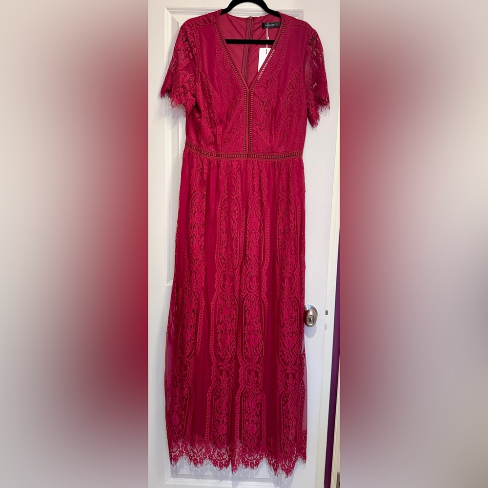 Elegant Red Lace Dress